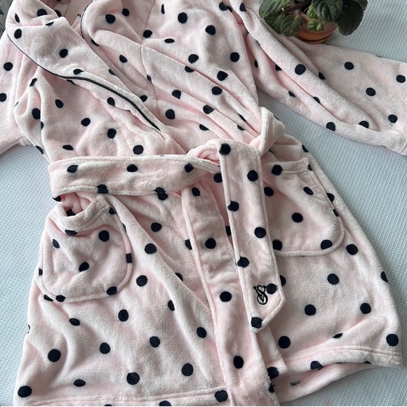 Victoria’s Secret Secret Short Dotted Rob, Size M/L - Picture 5 of 5